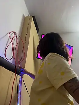 Nia Desire online show from 16, 12, 2025