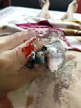 Snapshot of saneer69tew chatting on 7, 6, 2026 saneer69tew online show from 7, 6, 2026