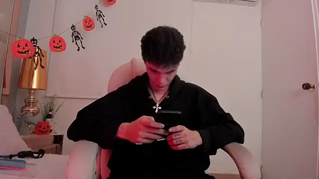 dark sun302 online show from 23, 10, 2025