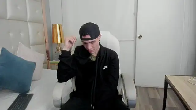 dark sun302 online show from 21, 12, 2025