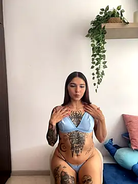 Snapshot of SurpriseMadlicia chatting on 15, 9, 2025 SurpriseMadlicia online show from 15, 9, 2025