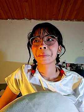 Snapshot of dolliette24 chatting on 5, 7, 2026 dolliette24 online show from 5, 7, 2026