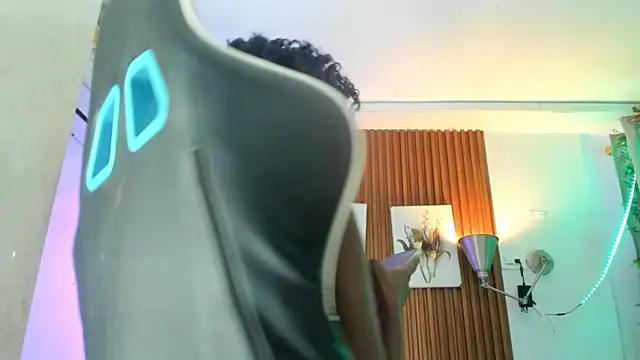 Evaa 18 online show from 15, 12, 2025