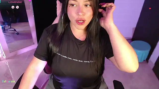 Danniela20 online show from 2, 3, 2026