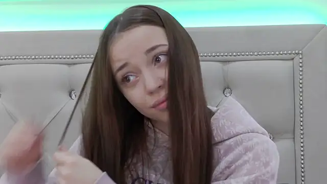 ZoeyNeal online show from 1, 3, 2026