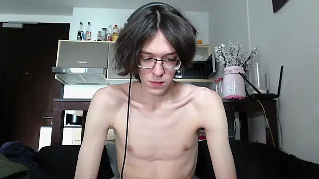 LovesomeCookie online show from 5, 10, 2025