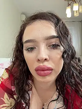 Snapshot of Hannah_xBaby chatting on 5, 12, 2025 Hannah xBaby online show from 5, 12, 2025