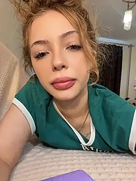 Hannah xBaby online show from 17, 6, 2026