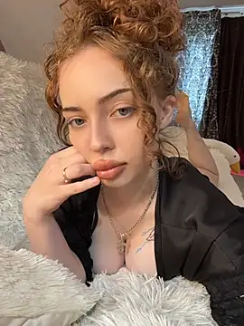 Hannah xBaby online show from 8, 6, 2026