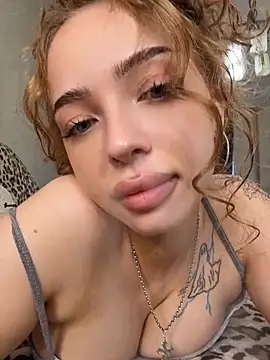 Hannah xBaby online show from 19, 6, 2026