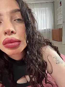 Snapshot of Hannah_xBaby chatting on 24, 11, 2025 Hannah xBaby online show from 24, 11, 2025