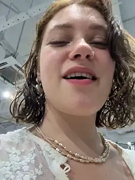 lucy-joy online show from 9, 9, 2025