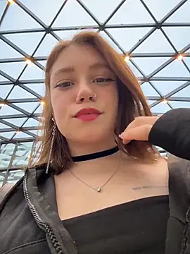 lucy-joy online show from 22, 11, 2025