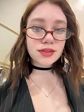 lucy-joy online show from 15, 1, 2026