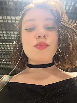 lucy-joy online show from 5, 11, 2025