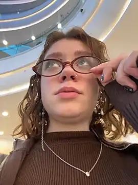 lucy-joy online show from 7, 11, 2025