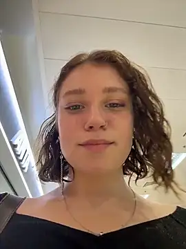 lucy-joy online show from 10, 10, 2025