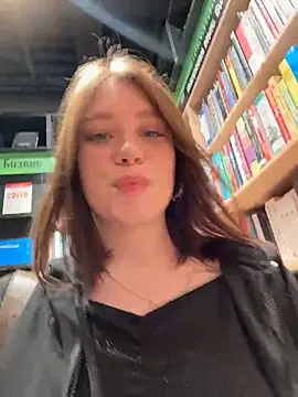 lucy-joy online show from 3, 3, 2026