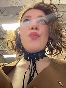 lucy-joy online show from 31, 10, 2025