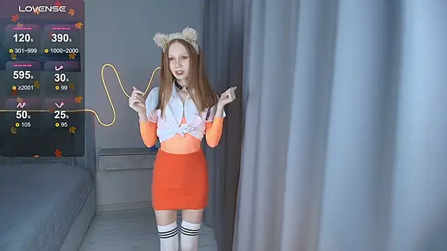 Snapshot of FoxyMira chatting on 3, 10, 2025 FoxyMira online show from 3, 10, 2025