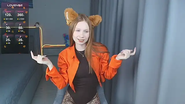 Snapshot of FoxyMira chatting on 25, 11, 2025 FoxyMira online show from 25, 11, 2025