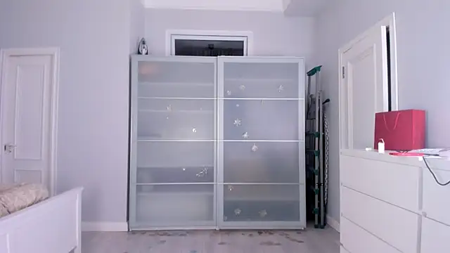 xxxenony    online show from 18, 11, 2025