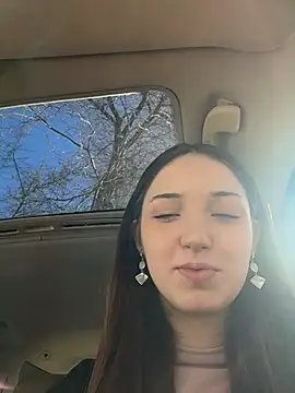 DollyTall online show from 29, 3, 2026