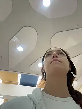 DollyTall online show from 11, 4, 2026