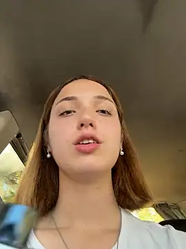 Snapshot of DollyTall chatting on 25, 9, 2025 DollyTall online show from 25, 9, 2025