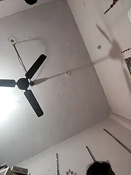 Yourhotsweetgirl online show from 10, 2, 2026