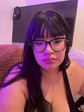 Emily Taylor2 online show from 29, 3, 2026