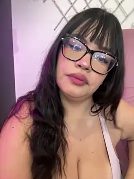 Emily Taylor2 online show from 30, 6, 2026