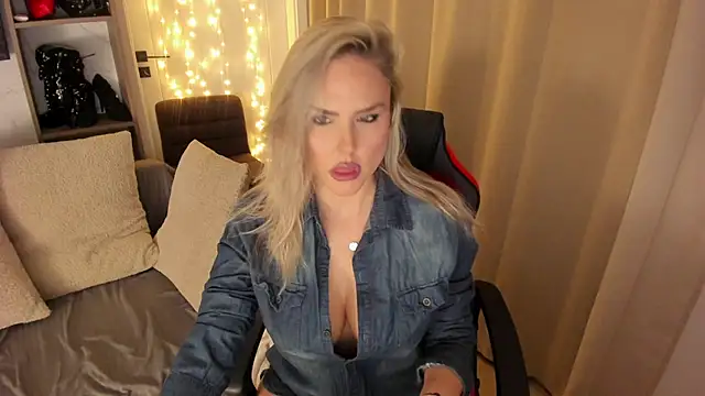 BonerBarbie online show from 13, 3, 2026