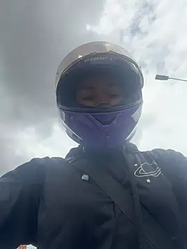 Camilla Miller01 online show from 17, 4, 2026