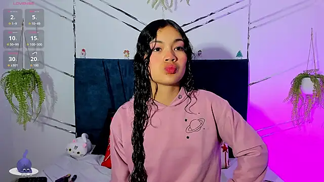 Camilla Miller01 online show from 4, 12, 2025