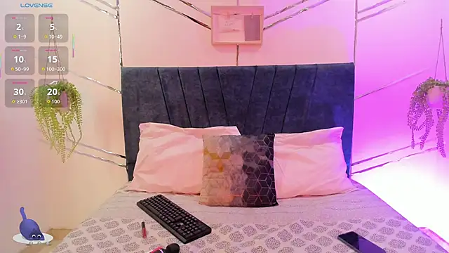 Camilla Miller01 online show from 1, 10, 2025