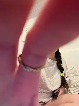 heyitsmadig online show from 13, 4, 2026