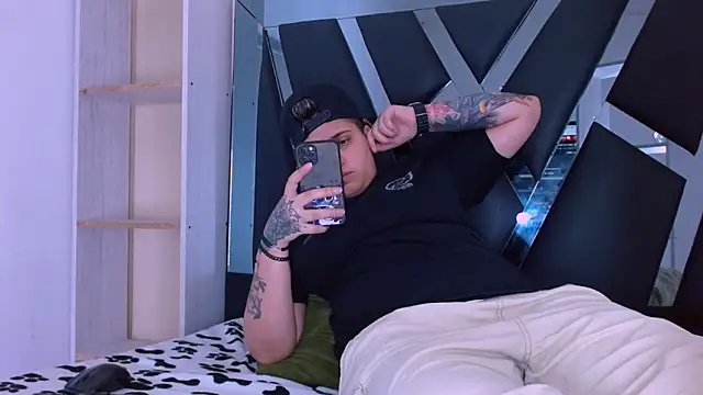 Snapshot of karla_sexy21 chatting on 2, 11, 2025 karla sexy21 online show from 2, 11, 2025