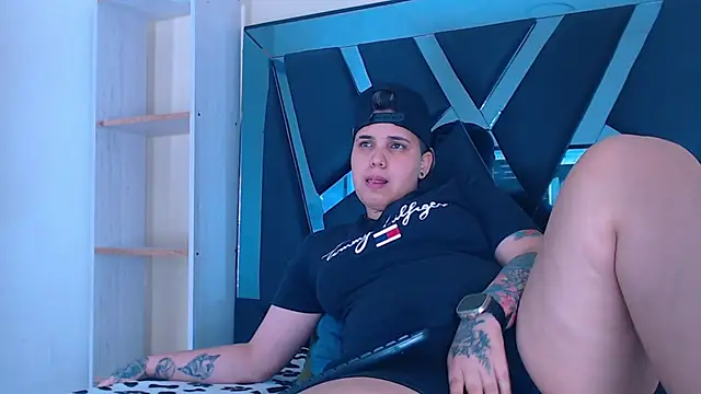 Snapshot of karla_sexy21 chatting on 31, 10, 2025 karla sexy21 online show from 31, 10, 2025