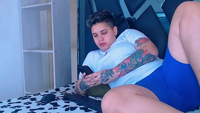 Snapshot of karla_sexy21 chatting on 17, 11, 2025 karla sexy21 online show from 17, 11, 2025