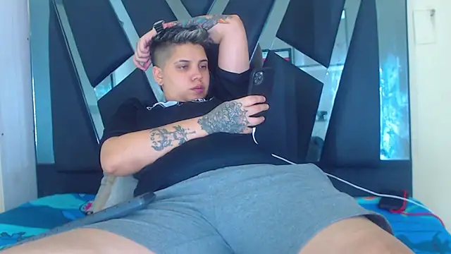 Snapshot of karla_sexy21 chatting on 2, 10, 2025 karla sexy21 online show from 2, 10, 2025