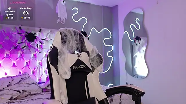 Megan  cole1 online show from 23, 10, 2025