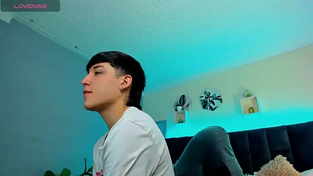 Snapshot of Ares_di_martin chatting on 22, 9, 2025 Ares di martin online show from 22, 9, 2025