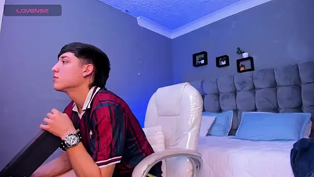 Snapshot of Ares_di_martin chatting on 15, 11, 2025 Ares di martin online show from 15, 11, 2025