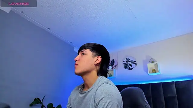 Snapshot of Ares_di_martin chatting on 26, 9, 2025 Ares di martin online show from 26, 9, 2025