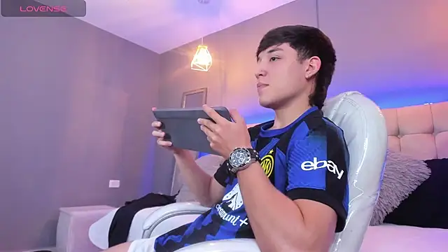 Snapshot of Ares_di_martin chatting on 27, 9, 2025 Ares di martin online show from 27, 9, 2025