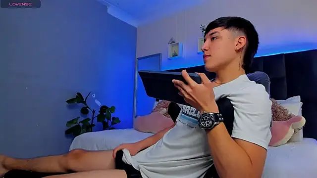 Ares di martin online show from 5, 12, 2025