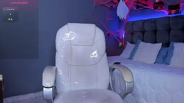 Snapshot of Ares_di_martin chatting on 24, 10, 2025 Ares di martin online show from 24, 10, 2025