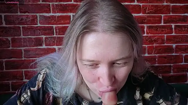 CitrusBlissss online show from 6, 4, 2026