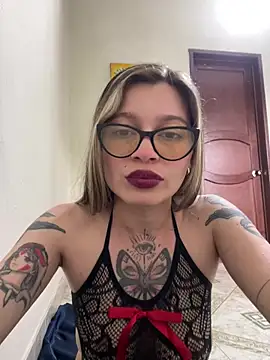 KoraSweett online show from 4, 3, 2026